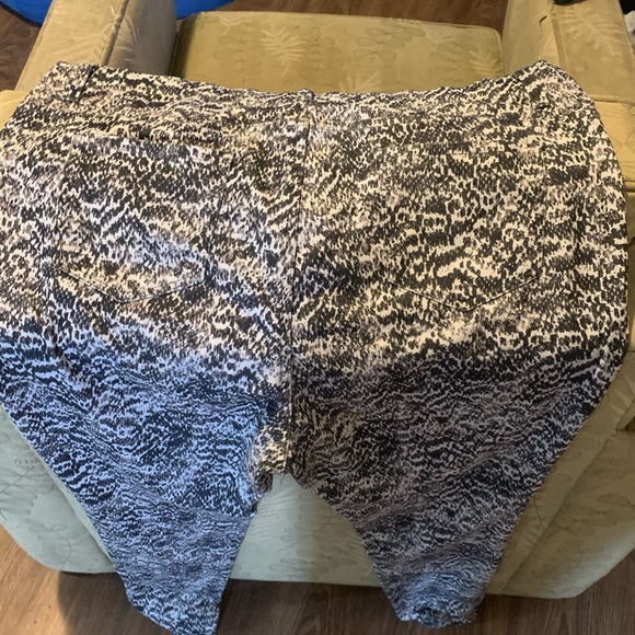 Women super soft stretch pants. - Picture 8 of 8